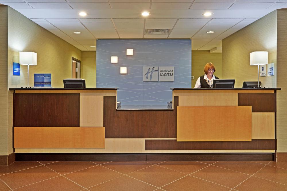 Holiday Inn Express Troutville-Roanoke North By Ihg Exterior foto