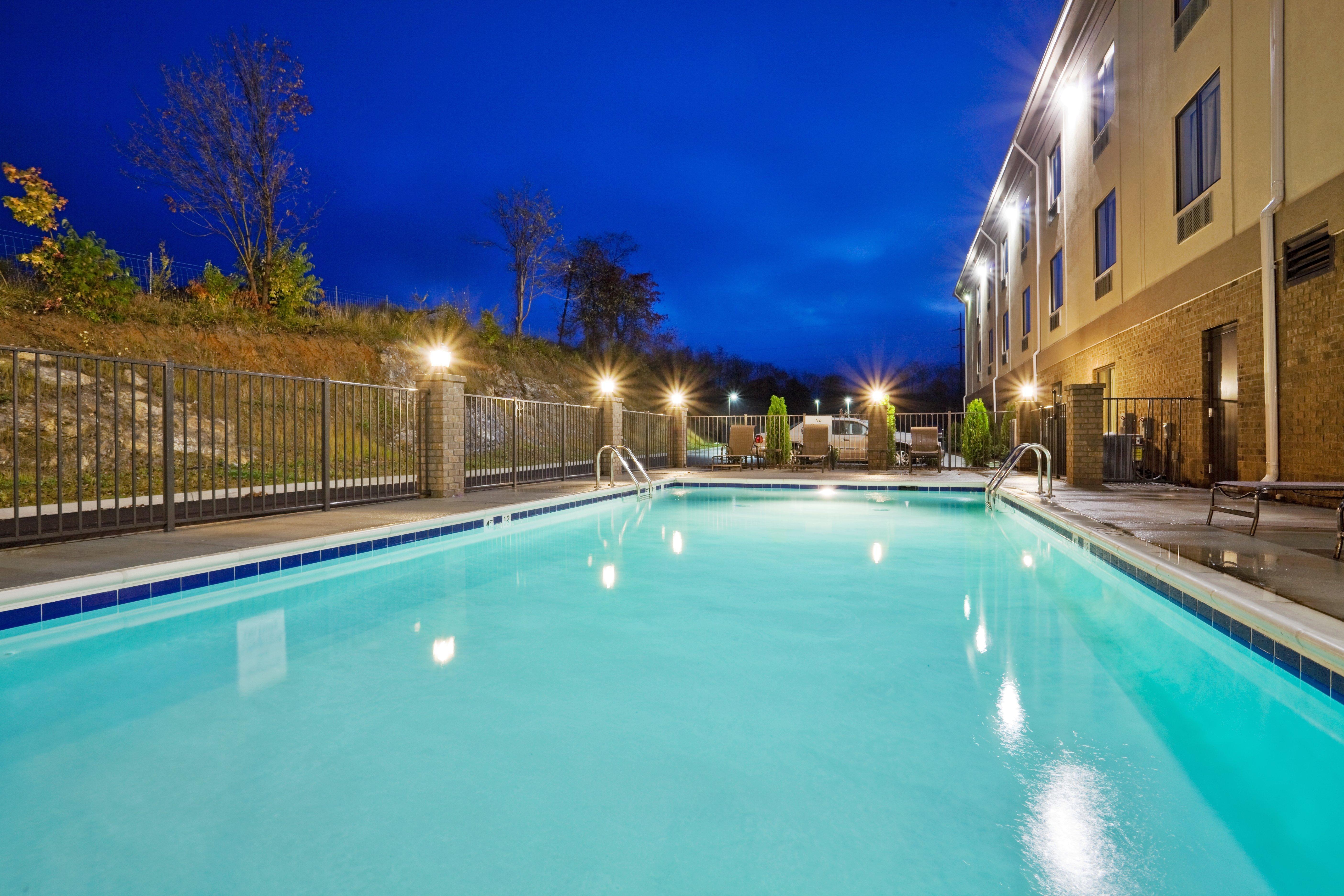 Holiday Inn Express Troutville-Roanoke North By Ihg Exterior foto