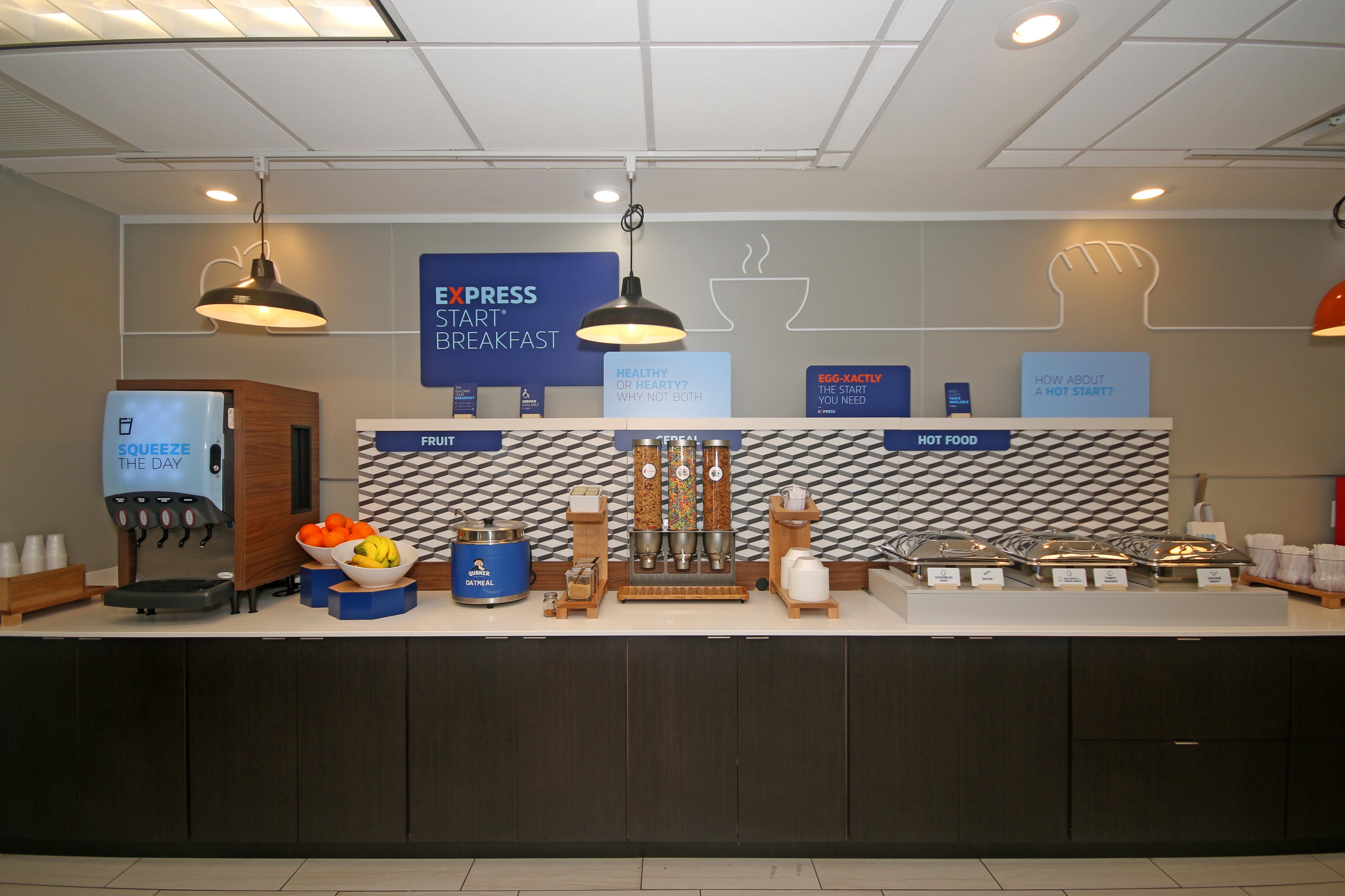 Holiday Inn Express Troutville-Roanoke North By Ihg Exterior foto